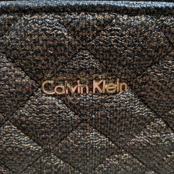 Purse - Picture 2 of 3